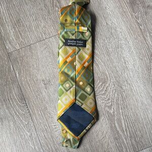 Green and Yellow Patterned Tie